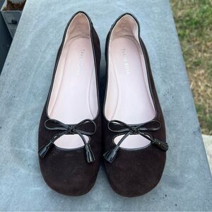 TARYN ROSE Katelyn Brown Suede /Patent Leather Low Wedge Women’s Loafers 8.5M